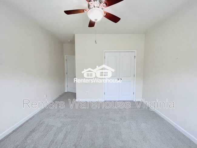 Building Photo - 1128 Winsford Ln