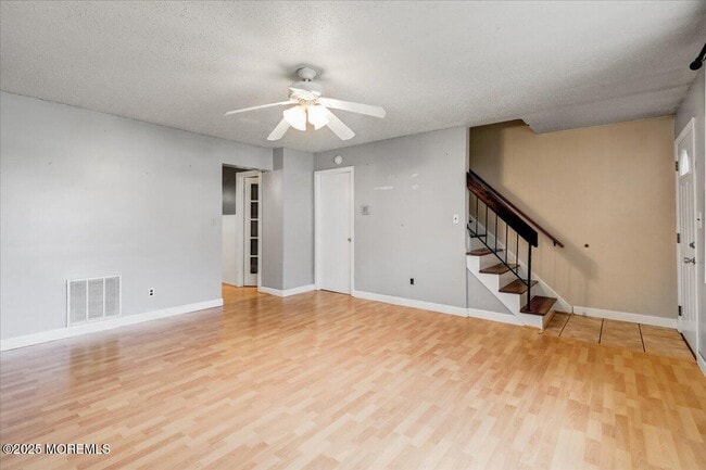 Building Photo - 604 Ezara Ct