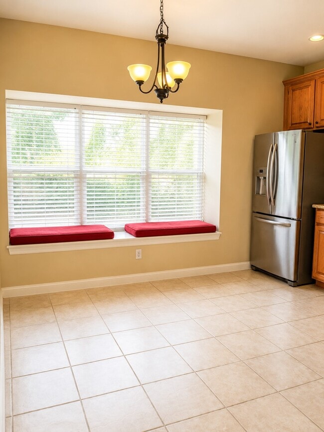 Building Photo - 14218 Swallowfield Dr