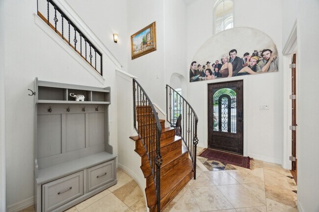 Building Photo - 8525 Briarwood Ln