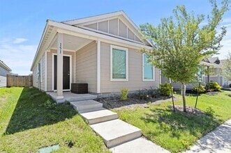 Building Photo - 151 Herman Ln