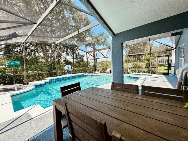 Building Photo - 5355 Tortuga Dr