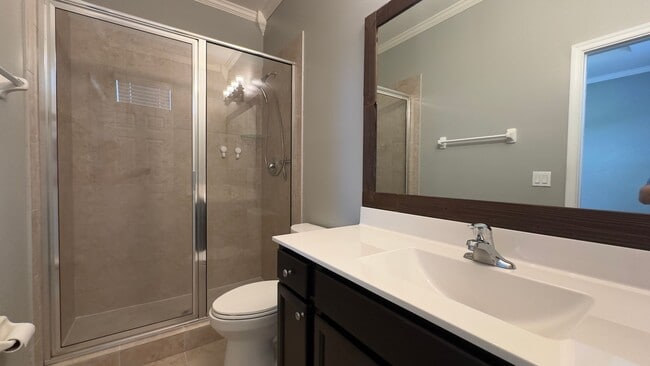 Building Photo - Charming 2-Bed Townhouse with on Ashley River Road!