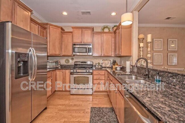 Building Photo - 3639 Bagley Dr