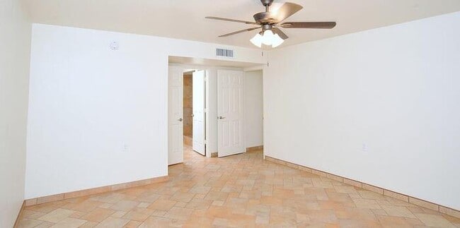 Building Photo - Beautifully Updated 3 Bedroom Townhome nea...