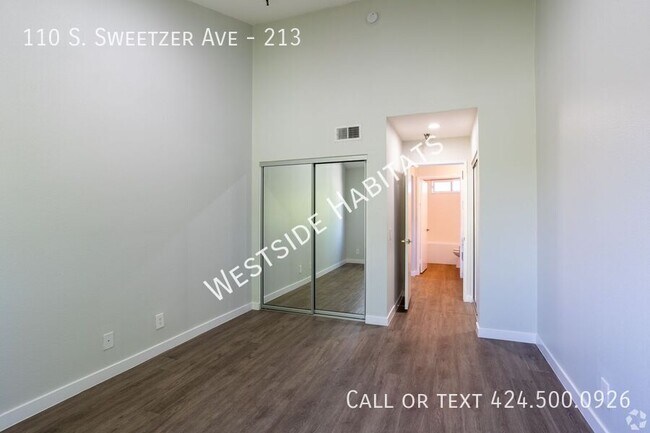 Building Photo - 110 Sweetzer Ave