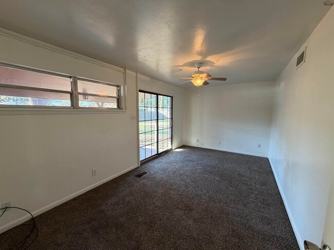 Building Photo - 4508 Bermuda Ln