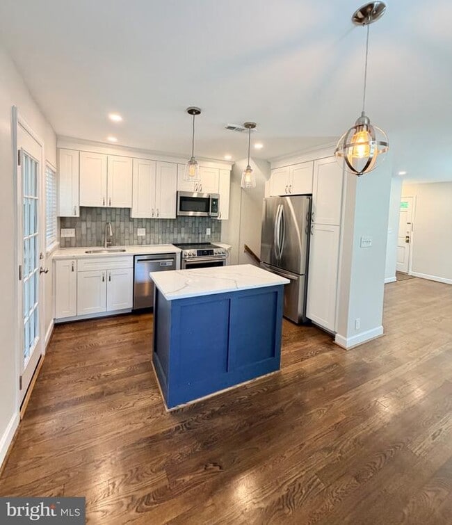 Building Photo - 4800 S 28th St