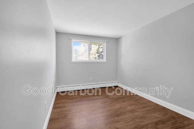 Building Photo - 5450 Creekside Ct