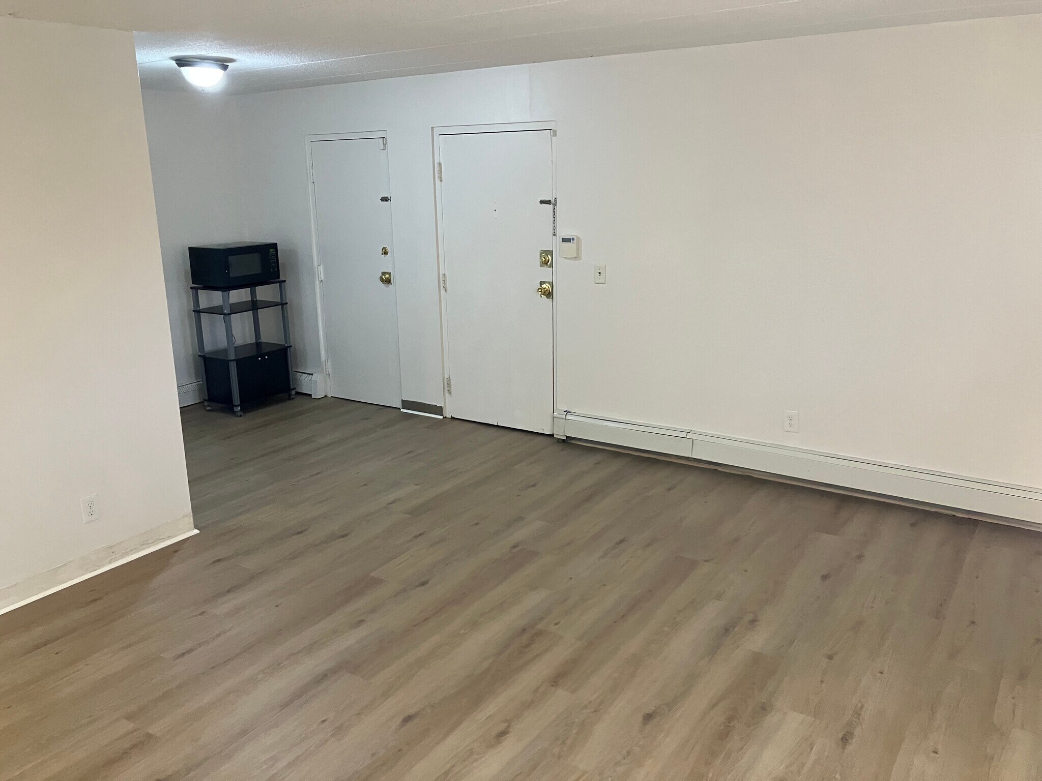 Building Photo - 287 Commercial St