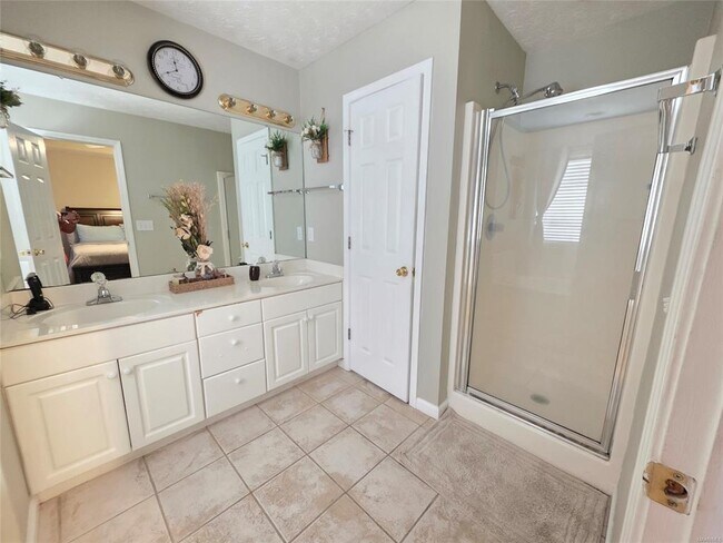 Building Photo - 7448 Pinnacle Point