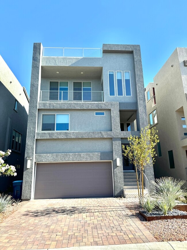 Building Photo - 8081 Misty Canyon Ave
