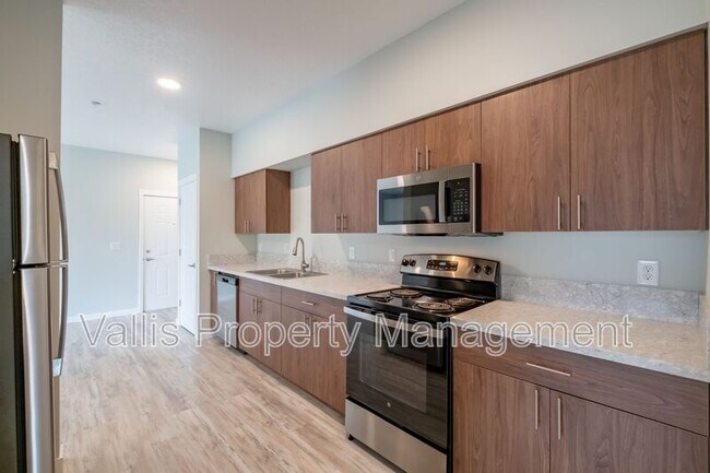 Building Photo - 13001 S Crompton Lane