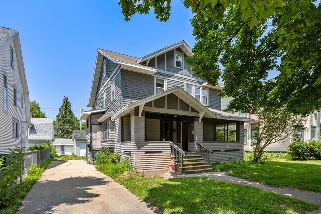 Building Photo - 123 N Maple Ave