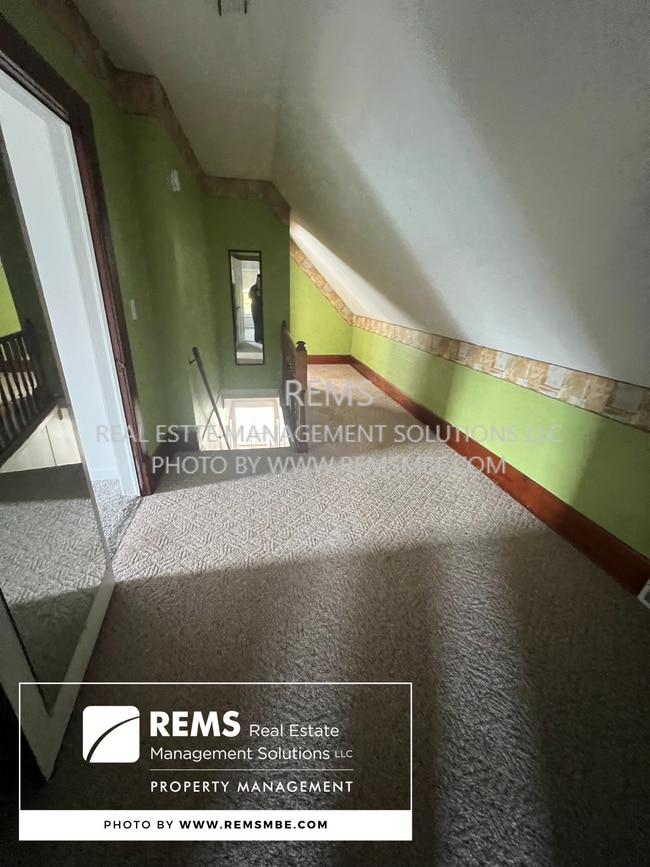 Building Photo - 120 13th St