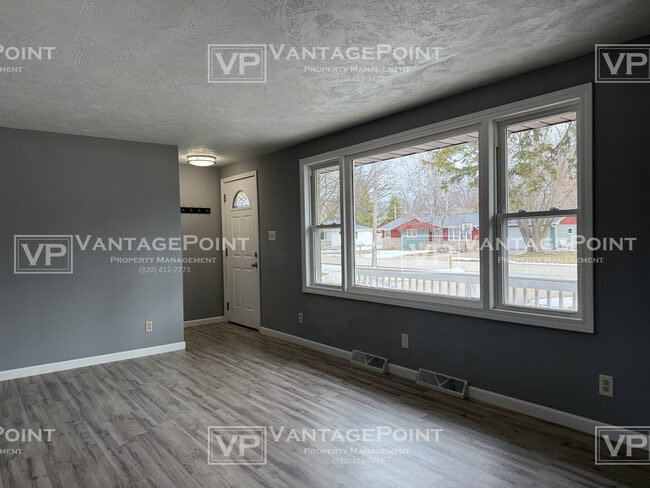 Building Photo - 1332 Fatima St