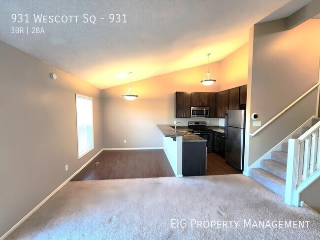 Building Photo - 931 Wescott Square