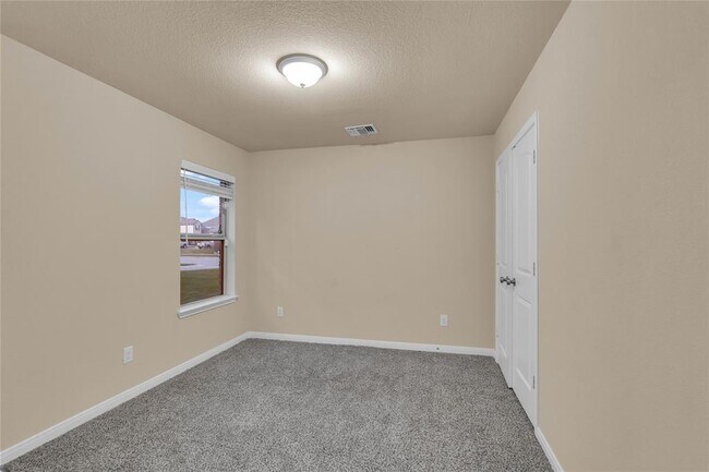 Building Photo - 6407 Hercules Ave