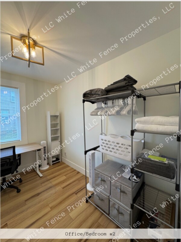 Building Photo - 247 Strong Ave