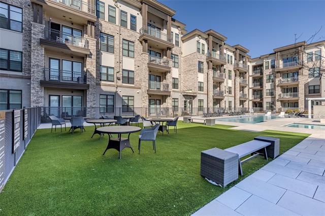 Building Photo - 2700 Old Denton Rd