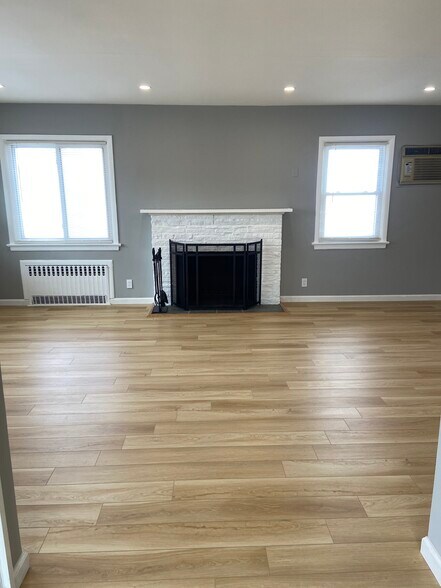 Building Photo - 100 Belmont Ave