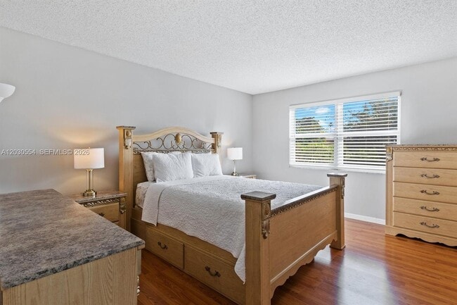 Building Photo - 4119 Coral Springs Dr