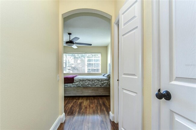 Building Photo - 3292 Covered Bridge Dr E