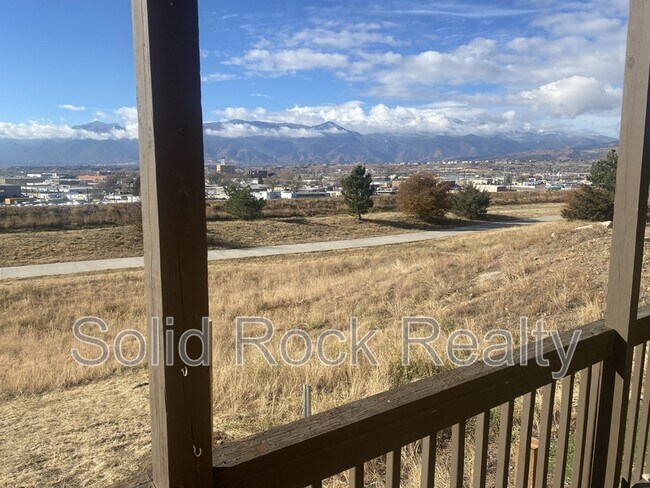 Building Photo - 1027 Westmoreland Rd