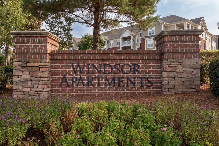 Windsor At Tryon Village apartments — community photo - Windsor At Tryon Village