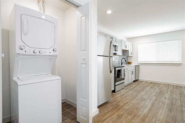 Building Photo - 523 N Ewing Ave