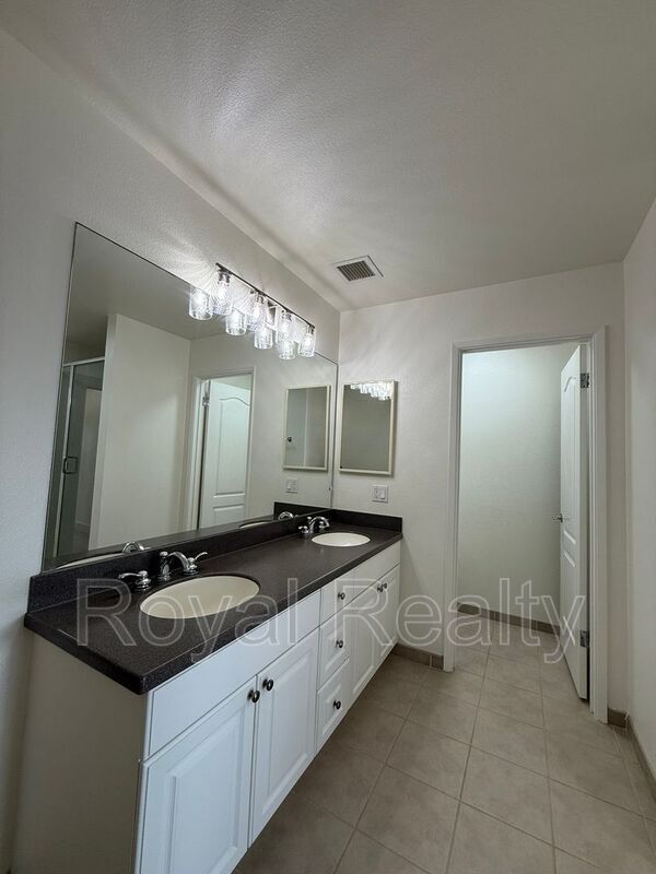 Building Photo - 92-1071-1071 Koio Dr