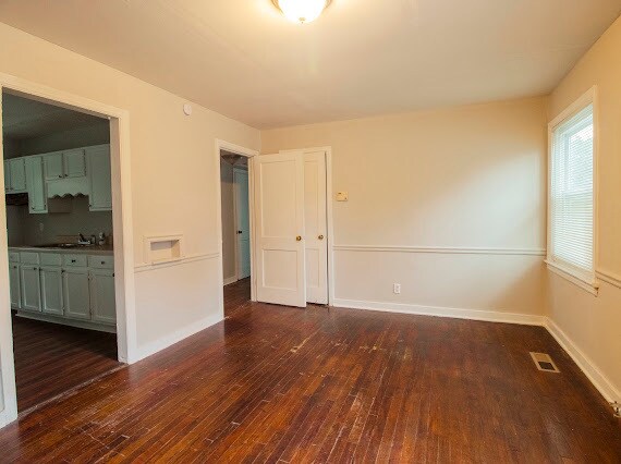 Building Photo - 1429 47th St Ensley