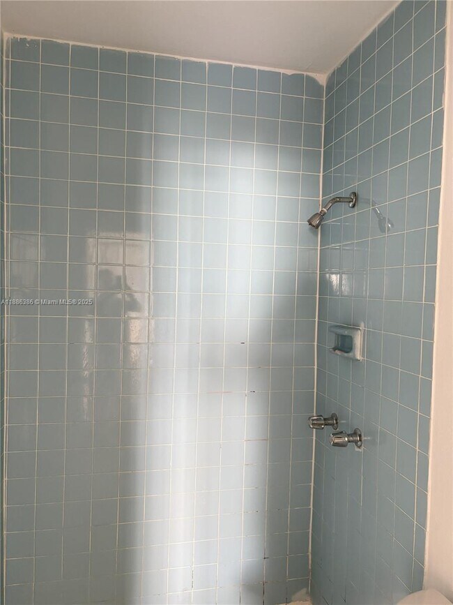 Building Photo - 3675 W 11th Ave