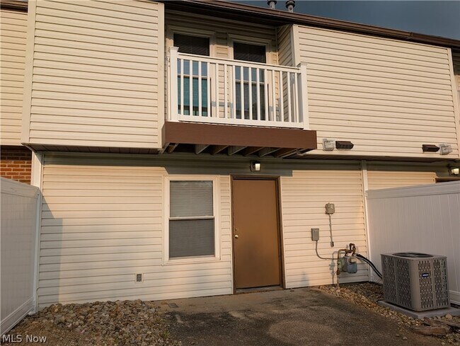 Building Photo - 1563 Whitehall Blvd