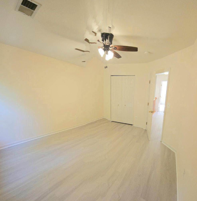 Building Photo - 8811 Carpenters Hall Dr