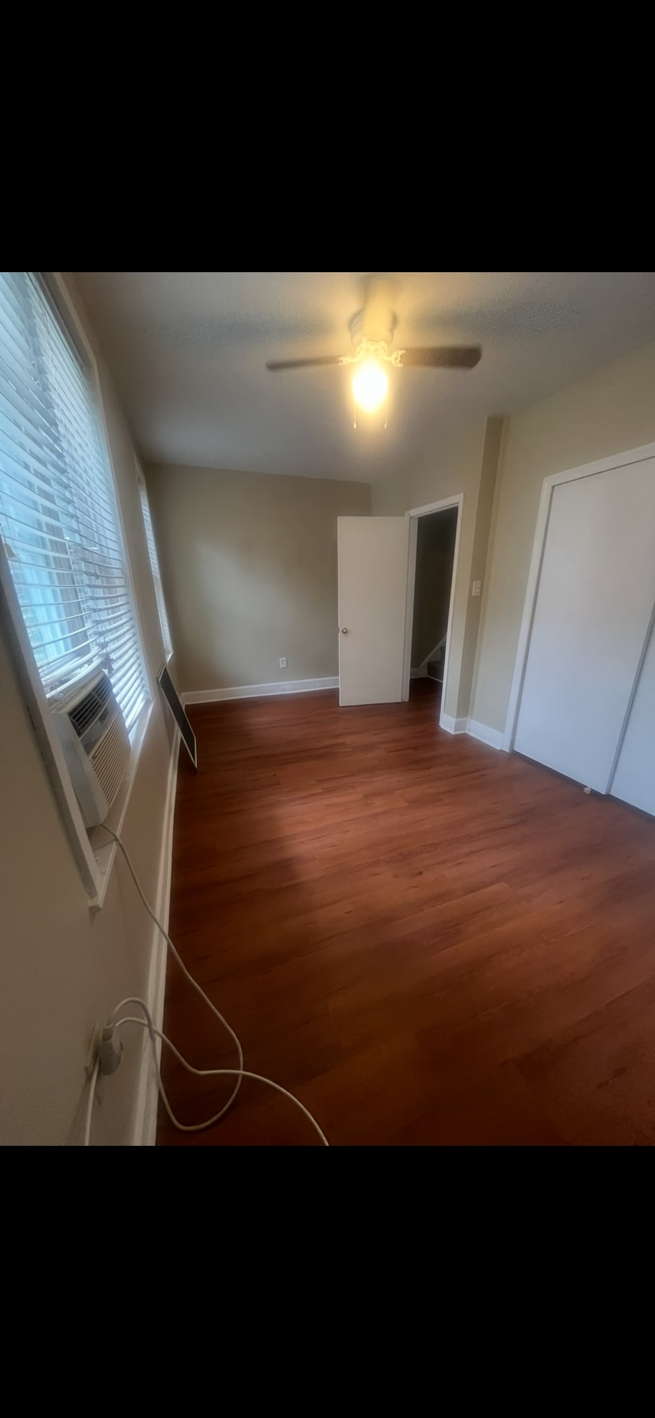 Room 1 - 608 S Clifton St