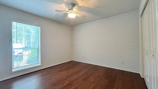 Building Photo - Vinings Run 1 Bedroom Condo, Minutes from The Battery and Truist Park!