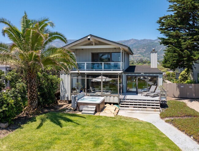 Building Photo - Introducing the Private Beach House in Carpinteria, CA!