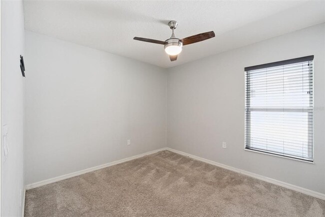 Building Photo - 3028 Lakes Crest Ave