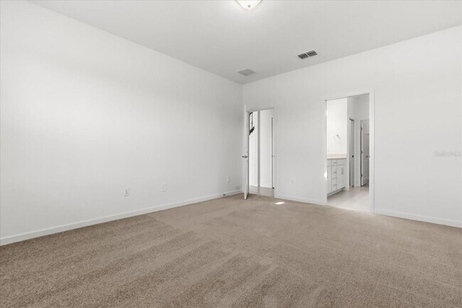 Building Photo - 11216 Sycamore Glen Loop