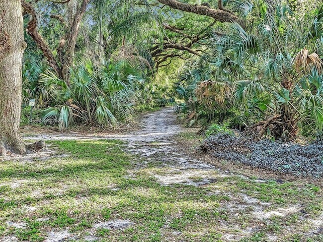 Building Photo - 9340 Lagoon Pl