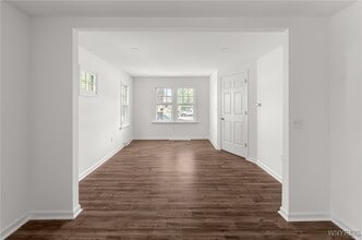 Building Photo - 8521 Sheridan Dr