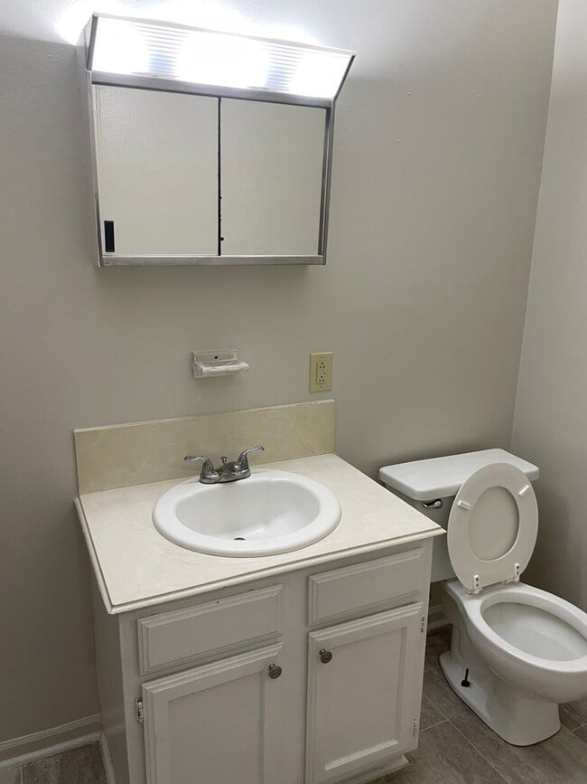 Building Photo - 138 Hummingbird Ln