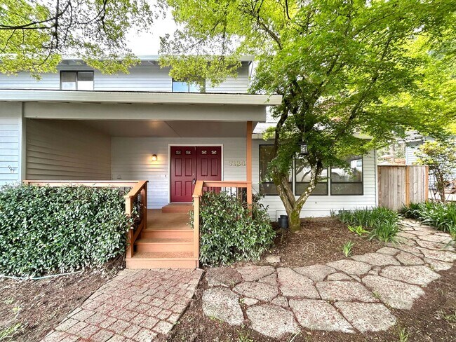 Building Photo - Large 4 Bed, 2.5 Bath House! Landscaping Included!