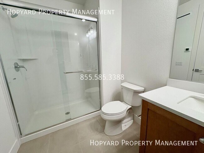 Building Photo - 302 Tea Tree Terrace