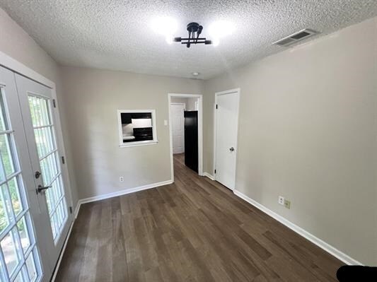 Building Photo - 2904 Alametos St SW