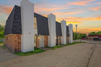 Building Photo - 406 Noble Ave