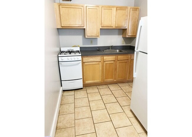 Interior Photo - Clifwood