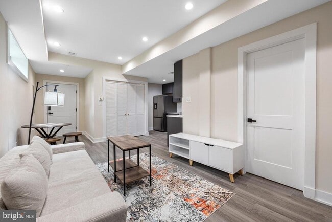 Building Photo - 3517 14th St NW