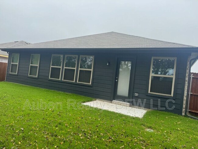 Building Photo - 5752 Brookville Dr